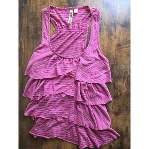 ✨ Pink Striped Ruffle Tank Top — Eyeshadow — Size M